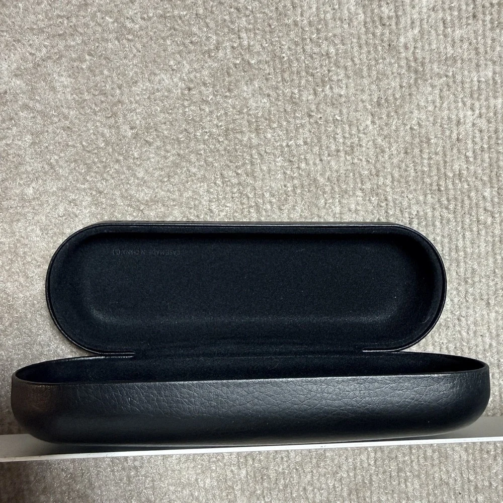 Authentic Oakley Hard Clamshell Eyeglasses Case Black Faux Leather Large EUC